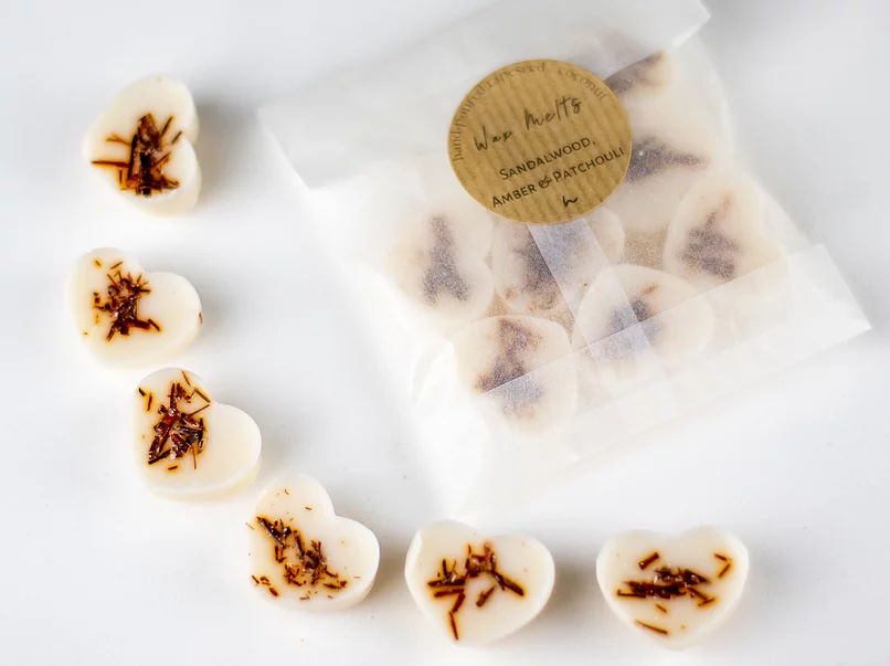 Sandalwood, Amber & Patchouli hand poured luxury wax melts